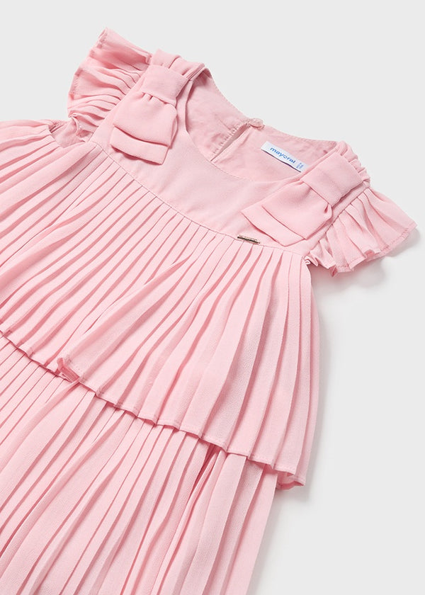 Pleated dress, dahlia pink, close up